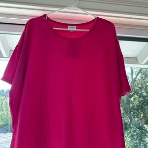 LuLaRoe Fuchsia Short Sleeve Top